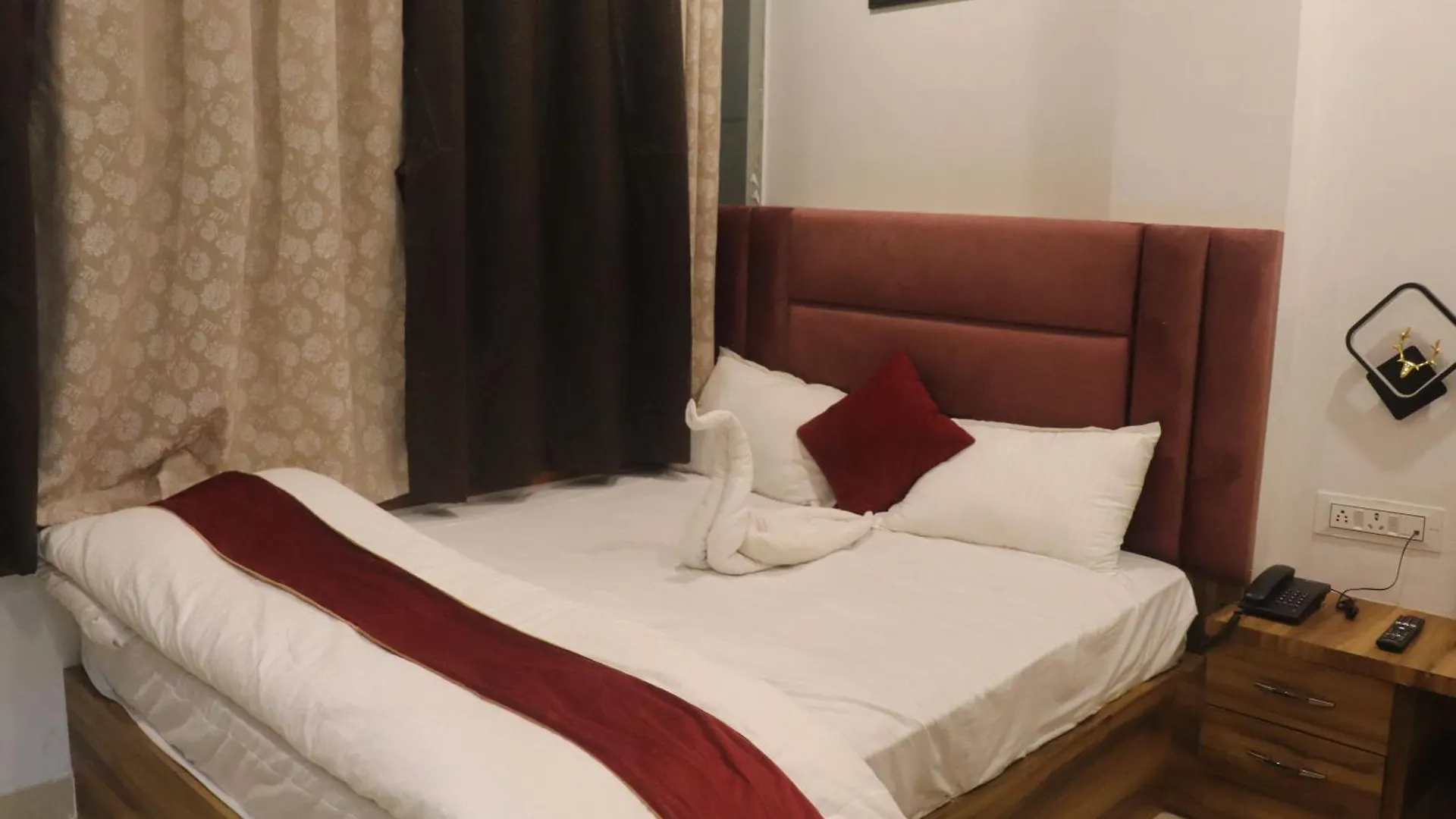 Hotel Maurya Inn Pandeypur Varanasi