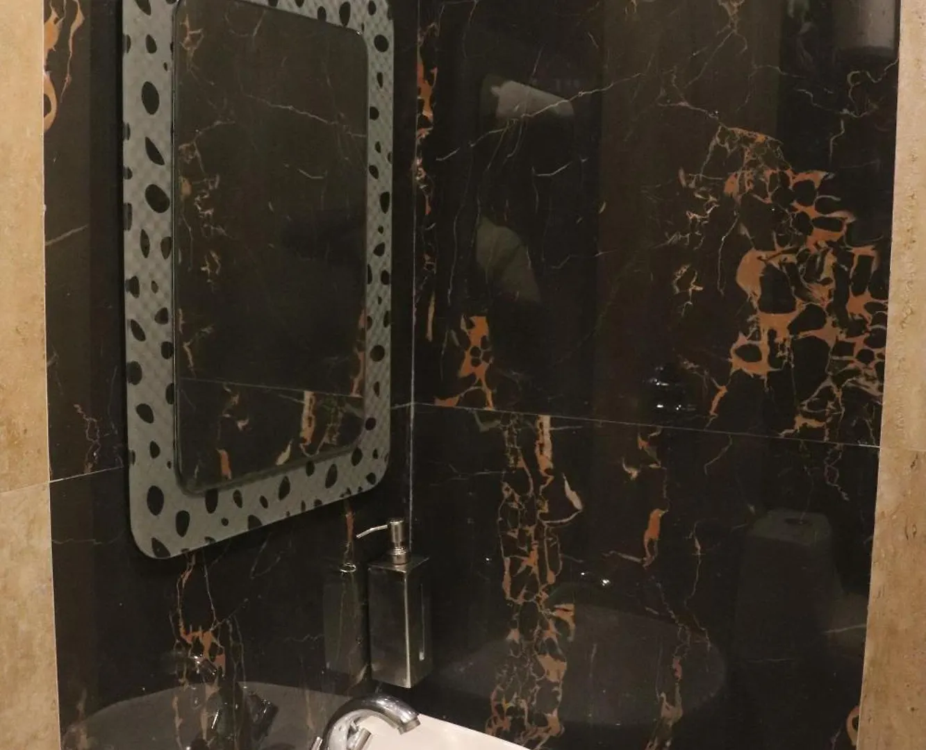 Hotel Maurya Inn Pandeypur Varanasi