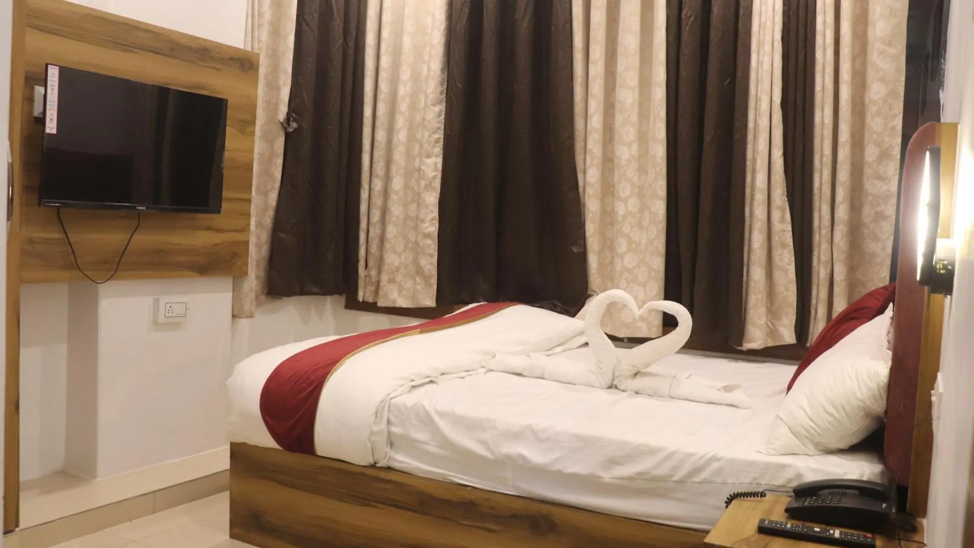 Hotel Maurya Inn Pandeypur Varanasi