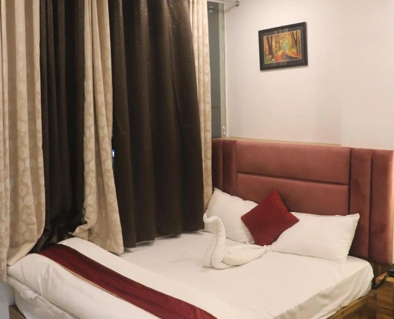 Hotel Maurya Inn Pandeypur Varanasi