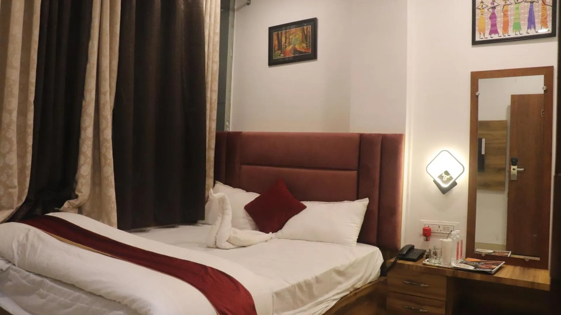 Hotel Maurya Inn Pandeypur Varanasi