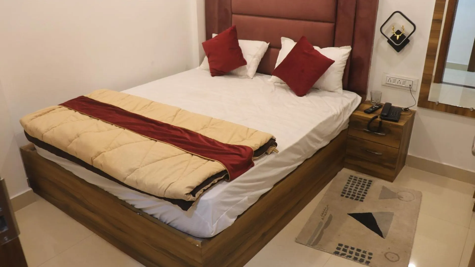 Hotel Maurya Inn Pandeypur Varanasi