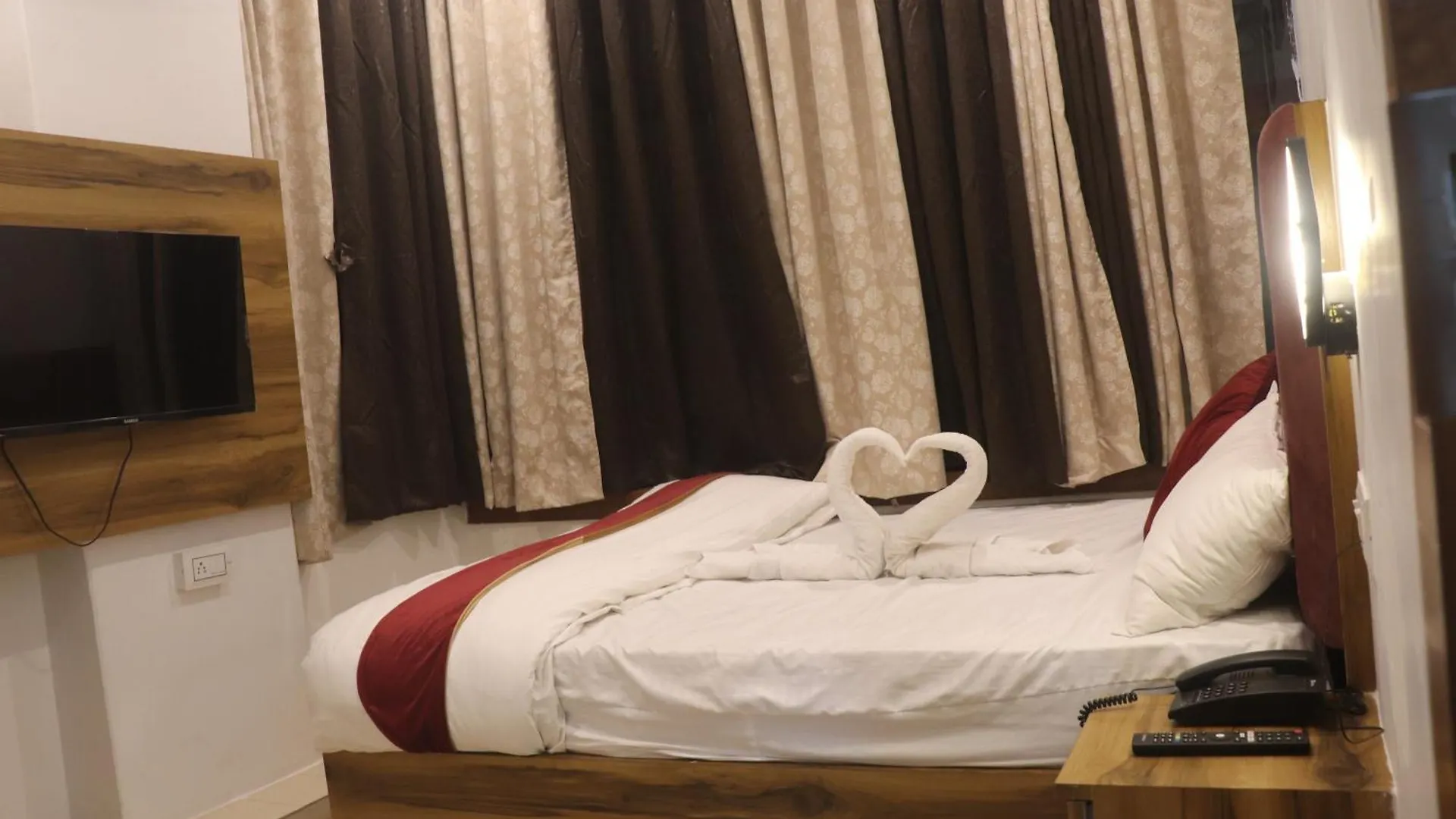 Hotel Maurya Inn Pandeypur Varanasi 3*,
