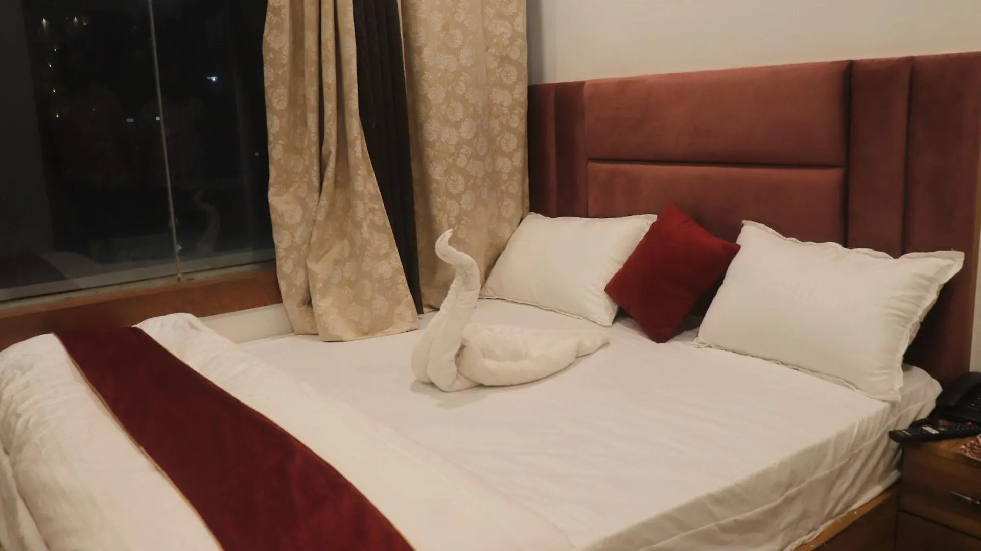 Hotel Maurya Inn Pandeypur Varanasi