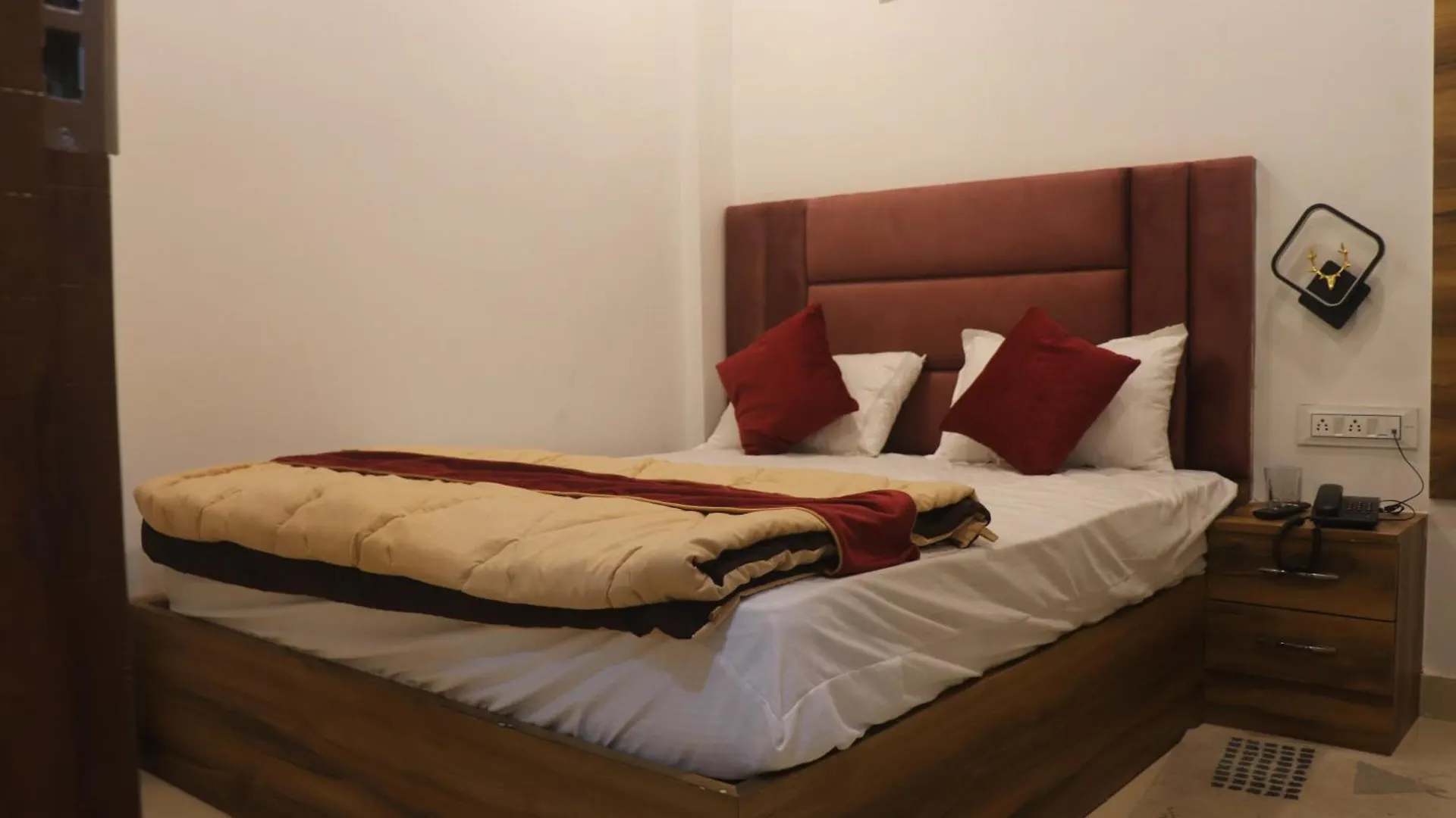 Hotel Maurya Inn Pandeypur Varanasi