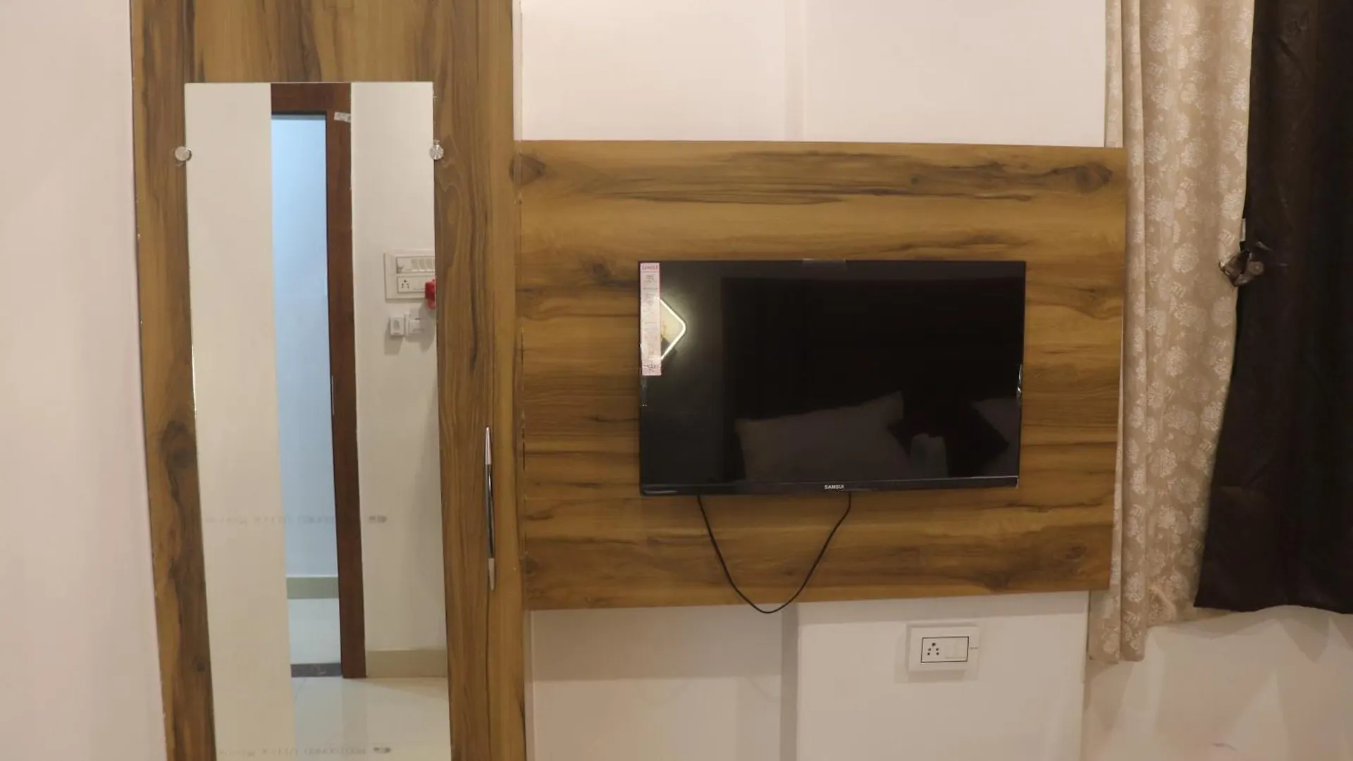 Hotel Maurya Inn Pandeypur Varanasi 3*,